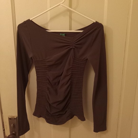 United Colors Of Benetton Tops - *3 FOR $13* Olive green ruched long sleeve top
